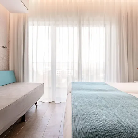 Hotel Eurostars 4*