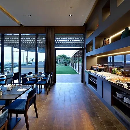 Otel Eurostars 4*