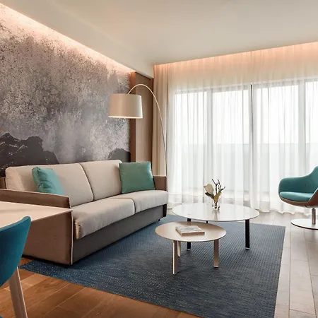 호텔 유로스타 4*