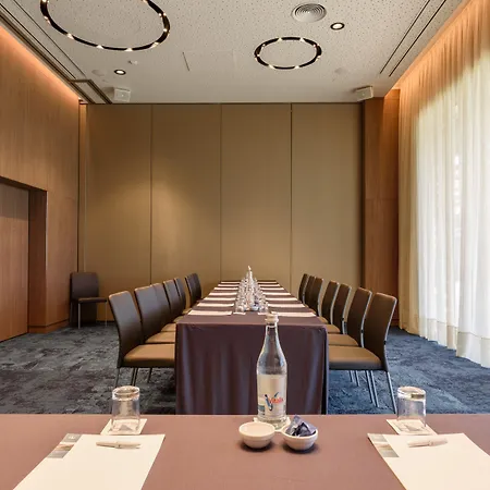 Eurostars Віавіа